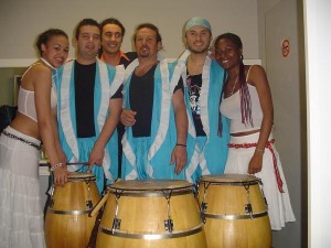 pasacalles-de-candombe-y-sergio-fernandez1-300x225.jpg