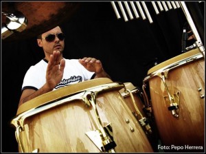 sergio-fernandez-y-su-candombe1-300x224.jpg
