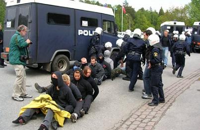 represion-policial-ecologistas-cumbre-del-clima-en-copenhague.jpg