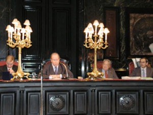 tribunal-300x225.jpg